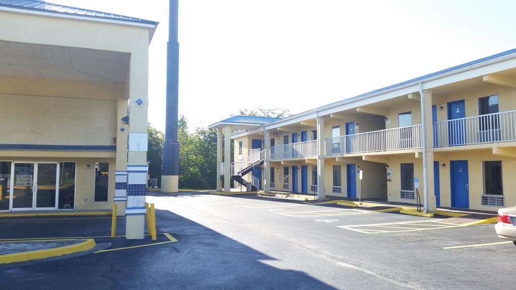 Royal Inn Alachua Exterior foto